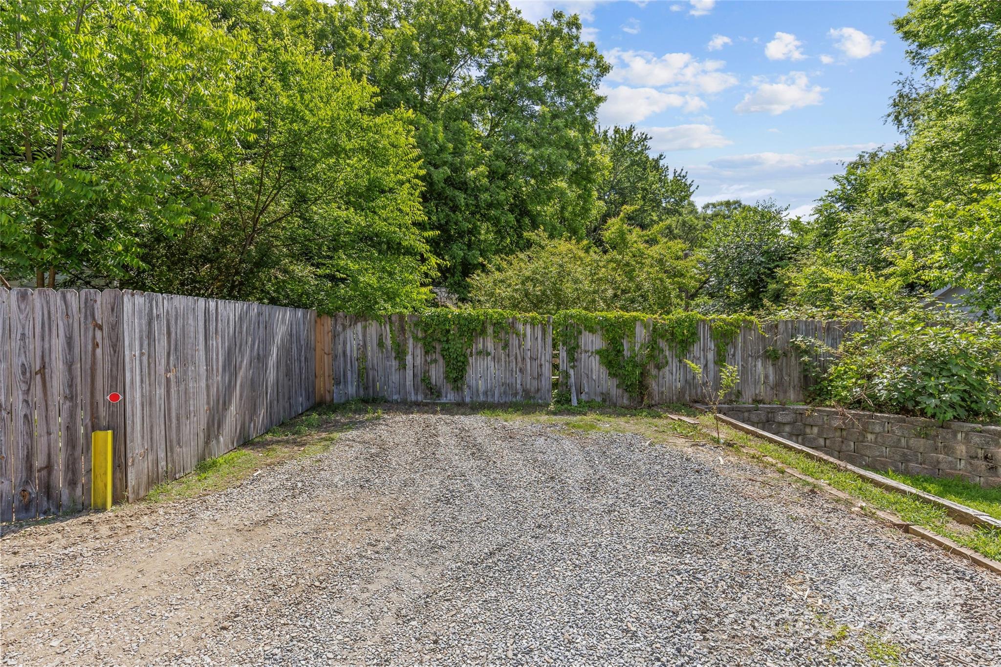 933 Old Charlotte Road