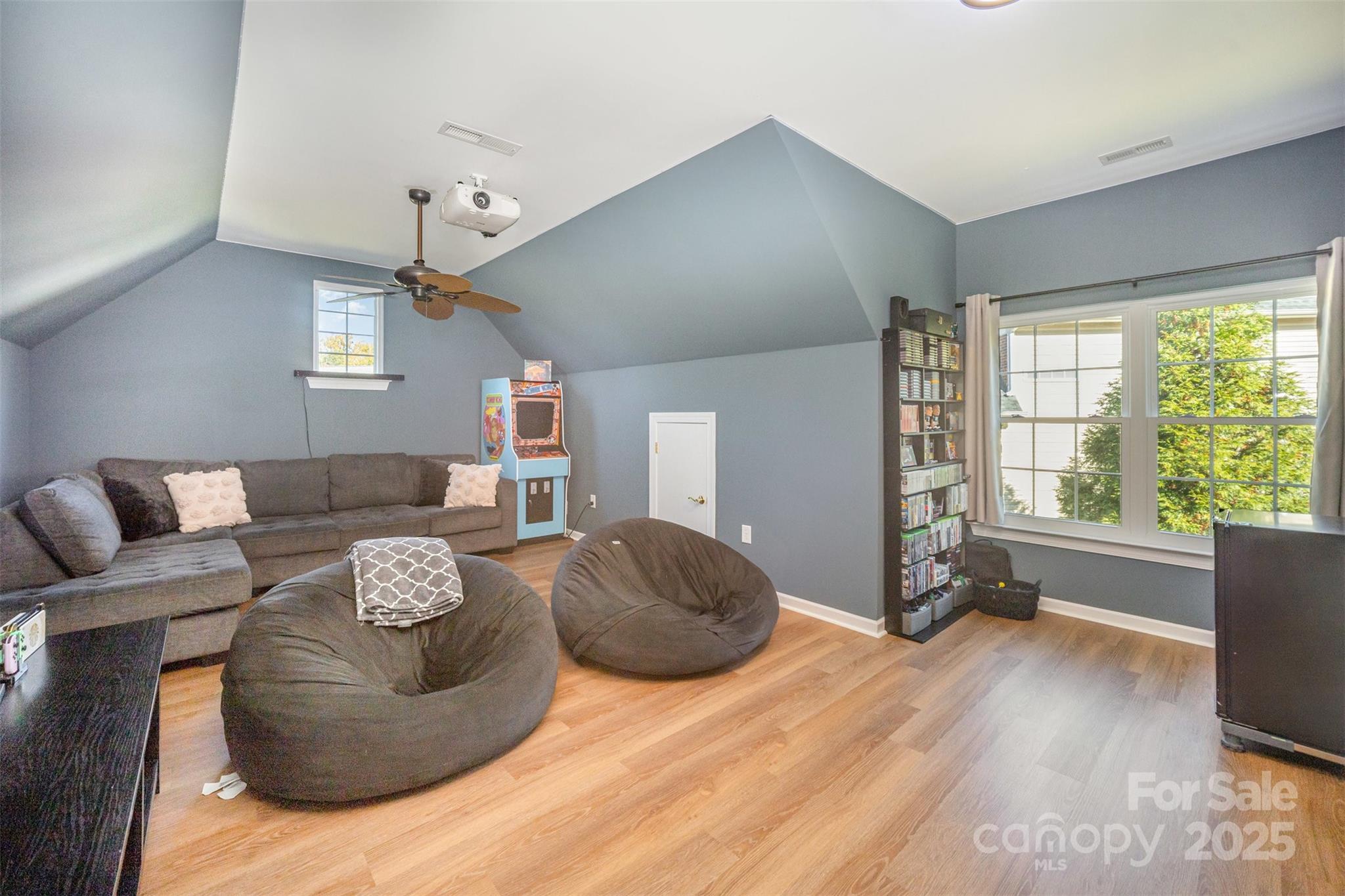 4901 Riverview Drive