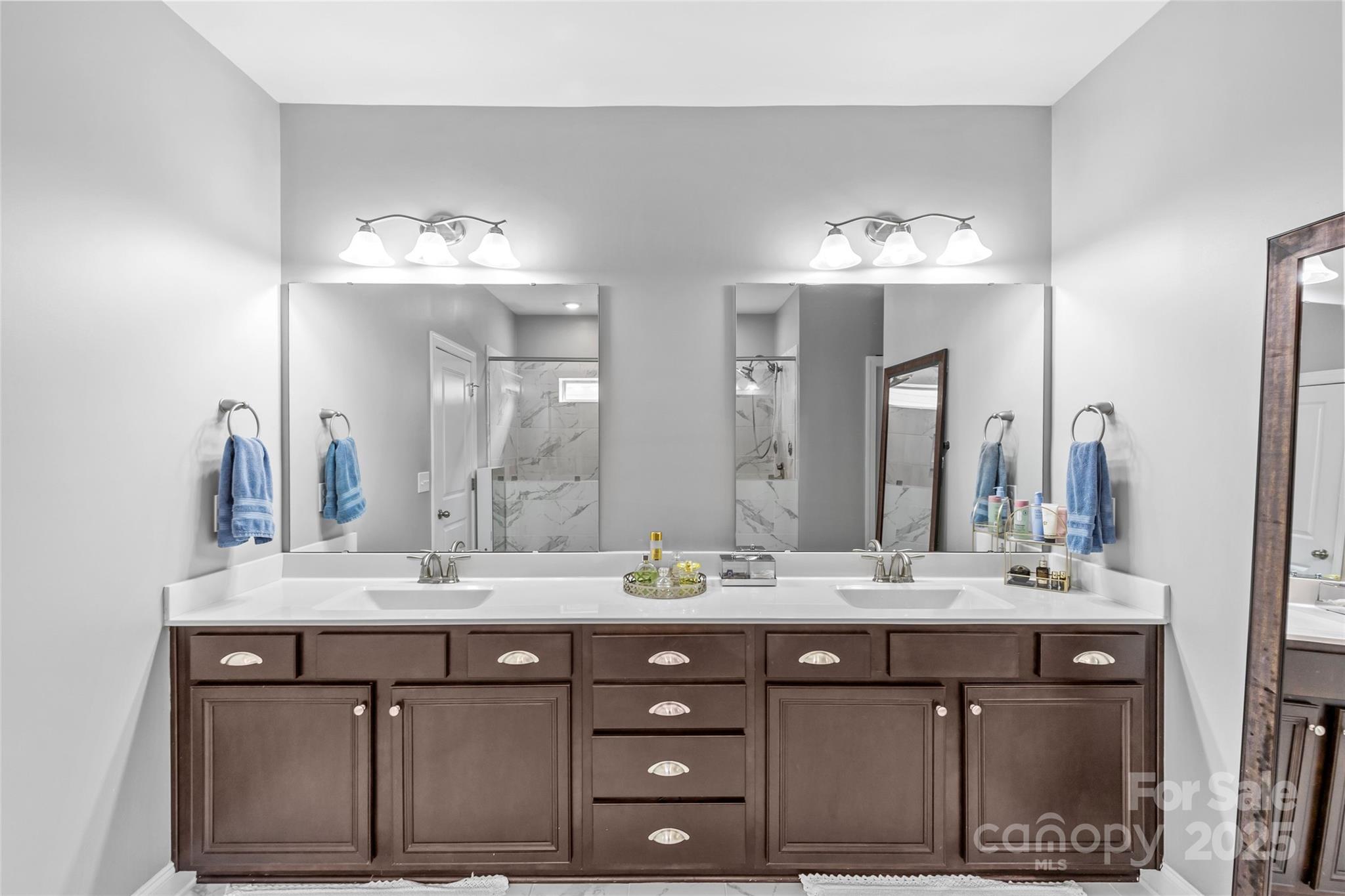 11209 Flenniken Court