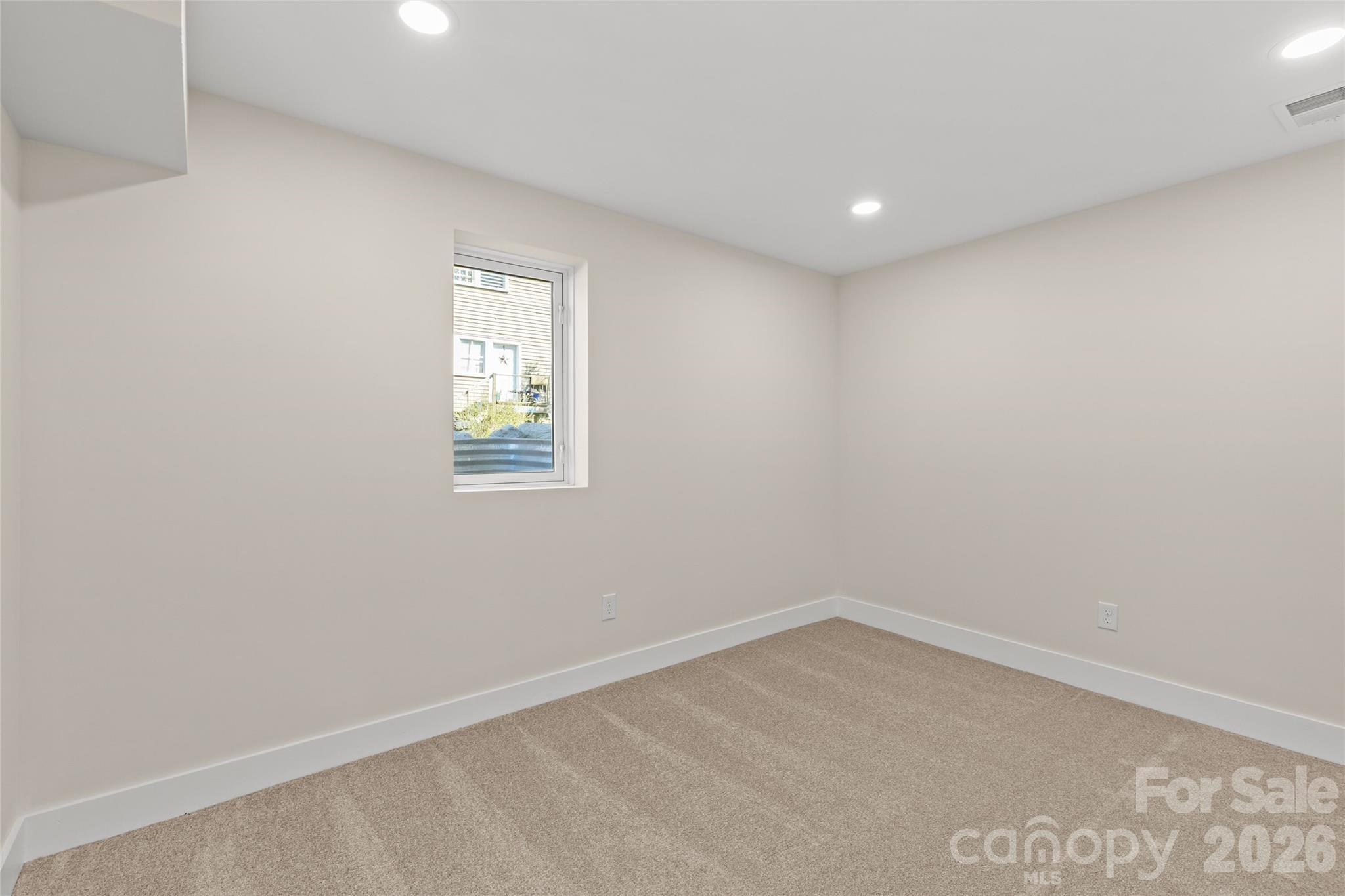 109 N College Street