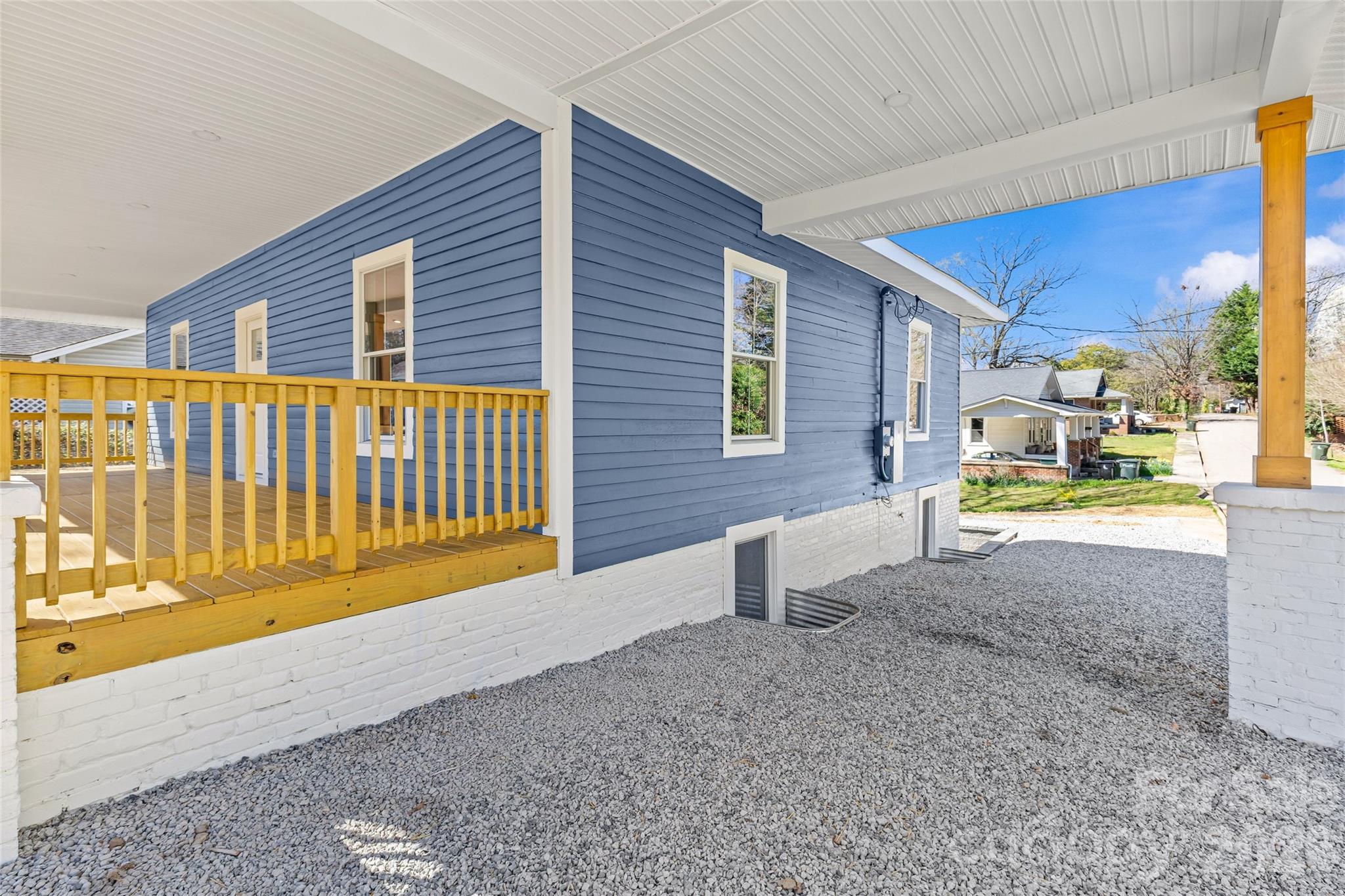 109 N College Street