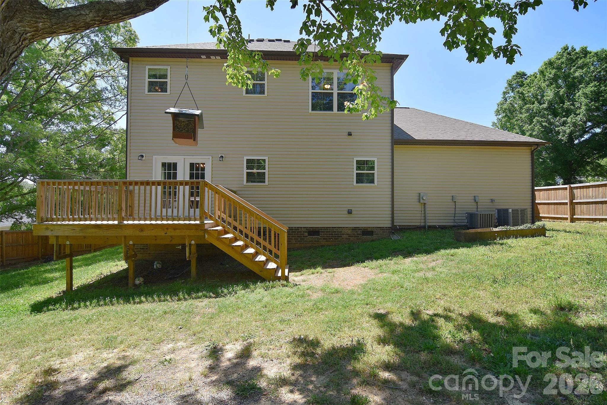 1021 Vickie Lane