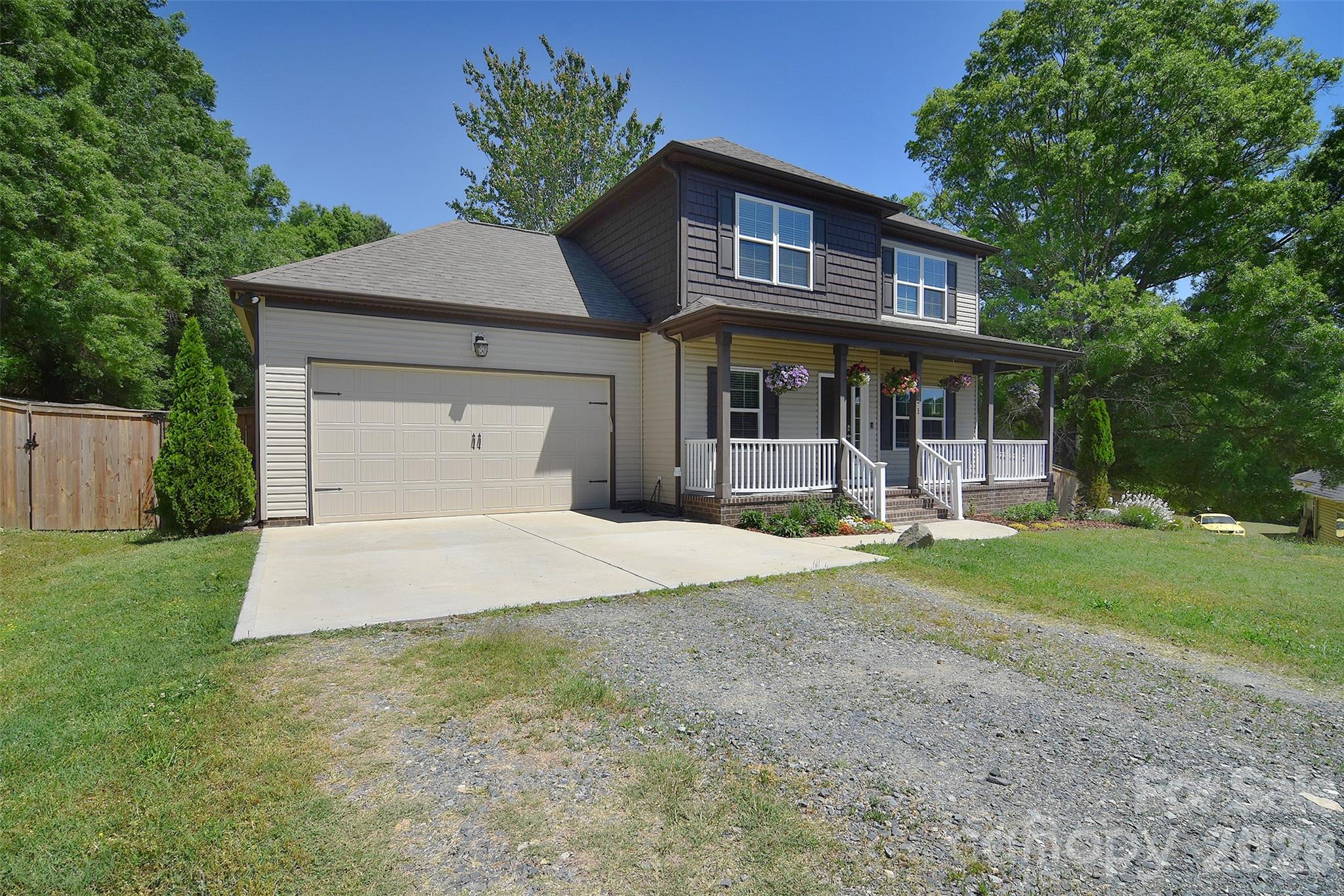 1021 Vickie Lane