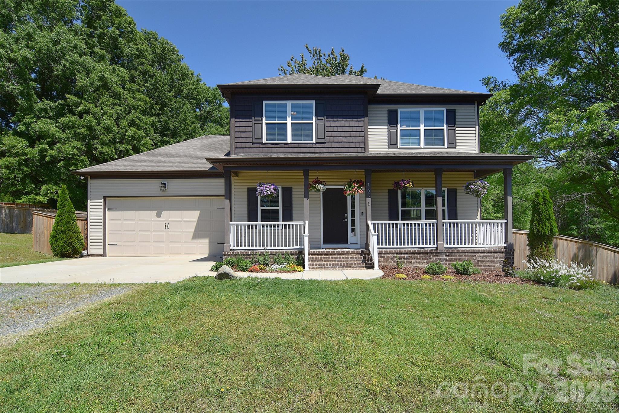 1021 Vickie Lane