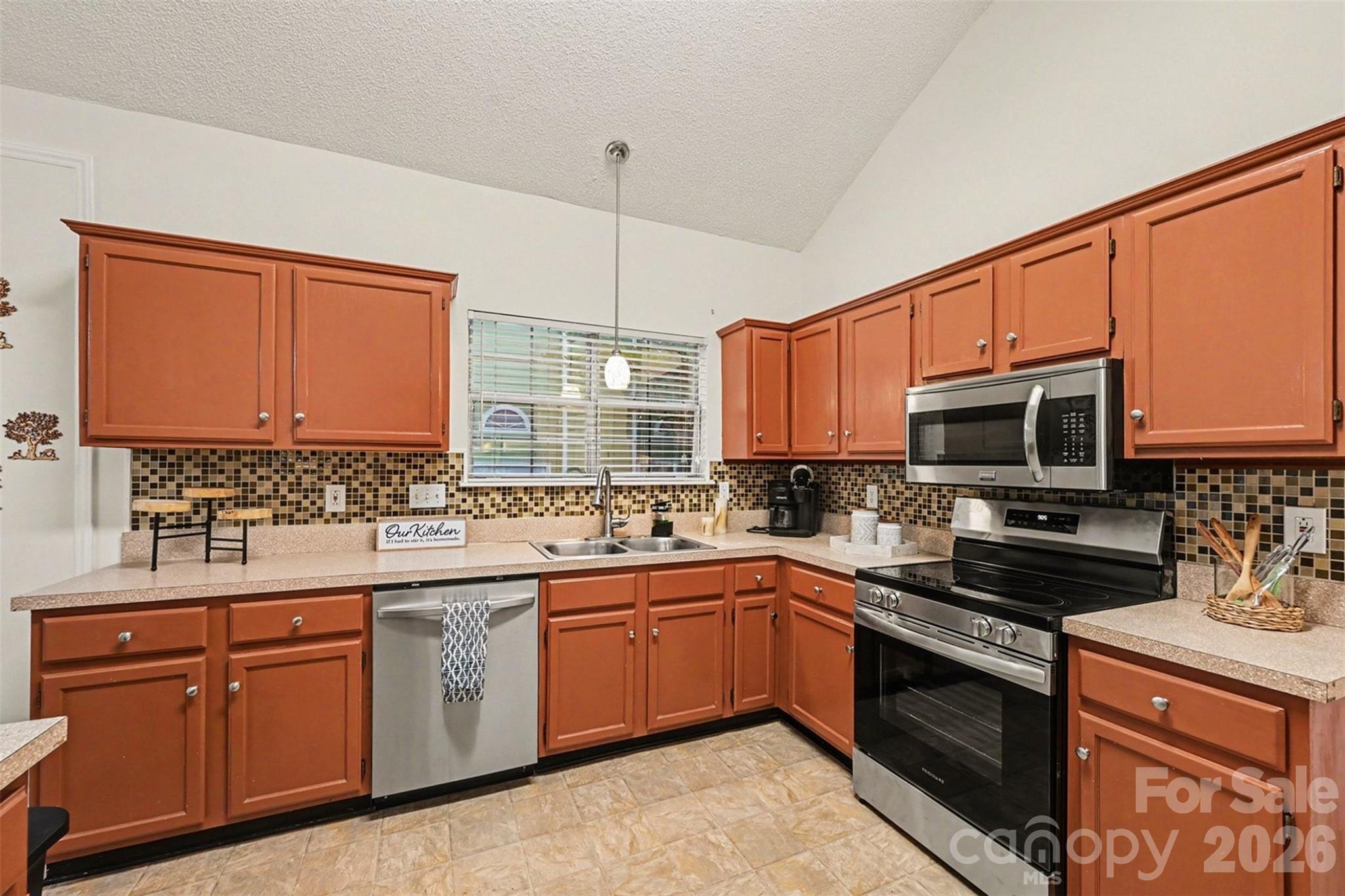 13505 Gatestone Lane