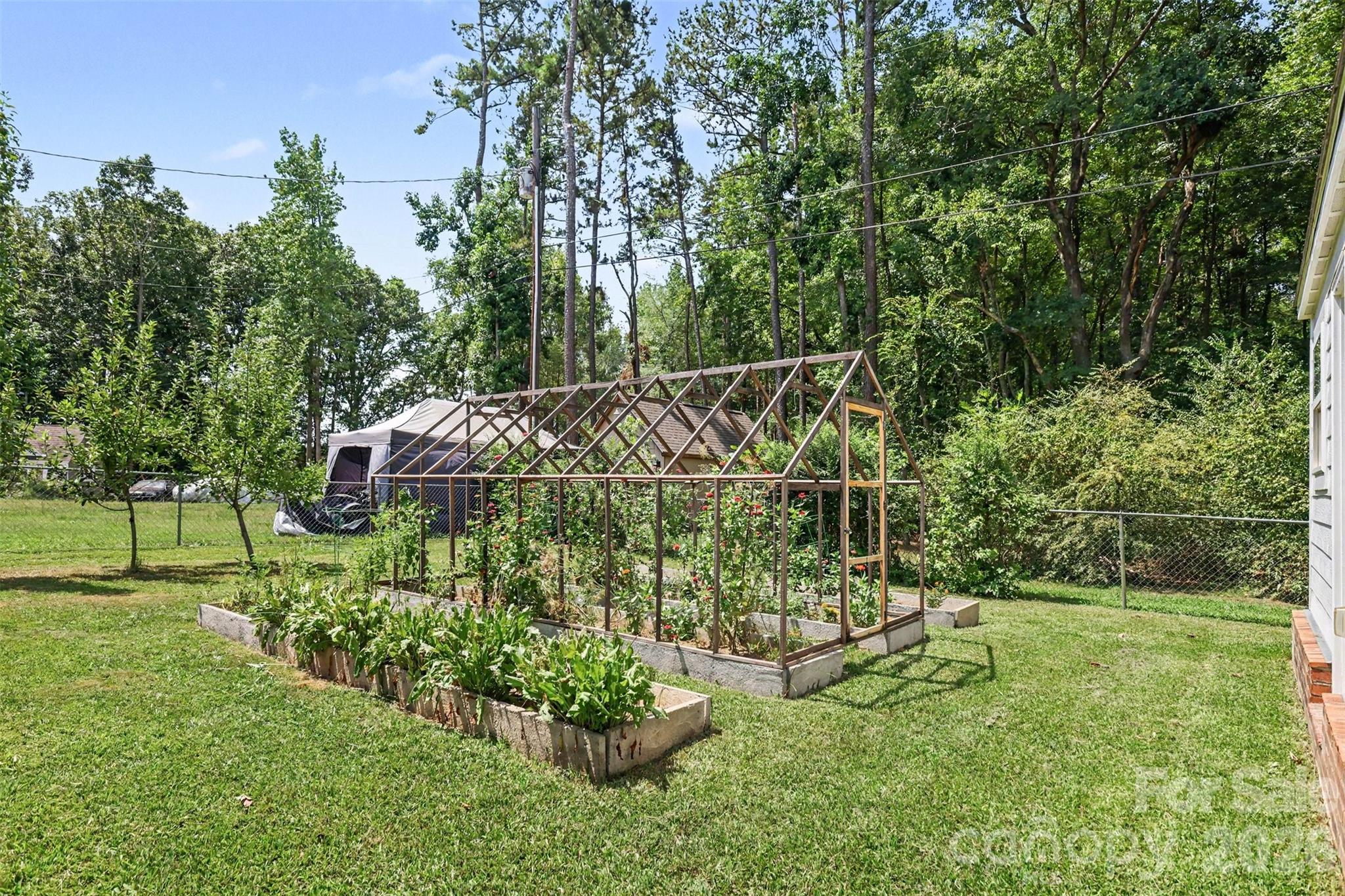 6605 Rose Drive