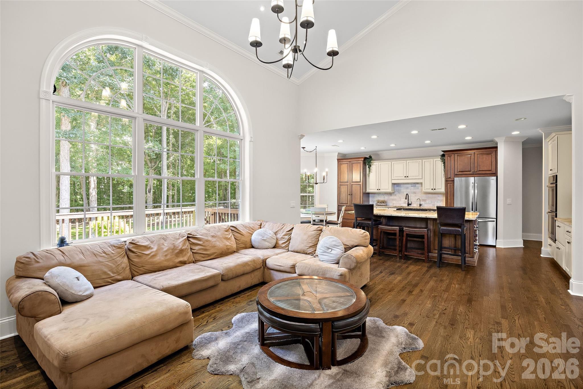 1607 Crestgate Drive