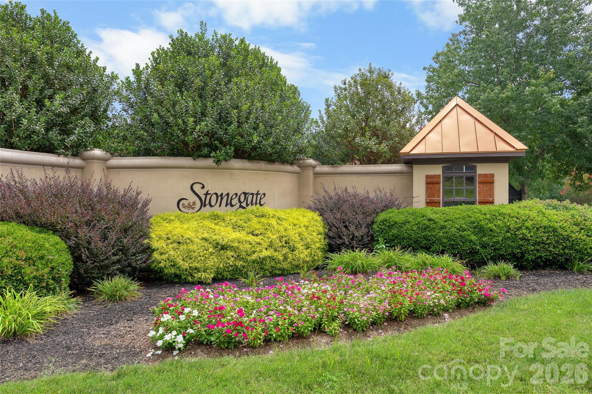 1607 Crestgate Drive