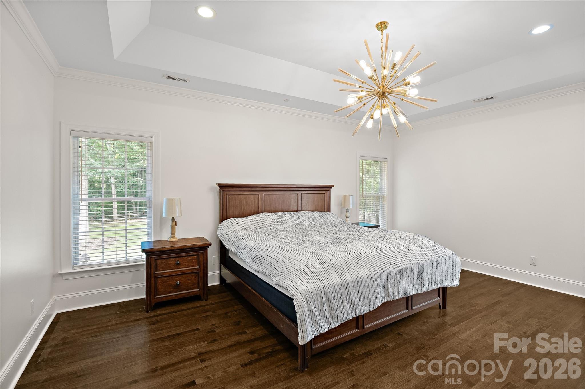 1607 Crestgate Drive