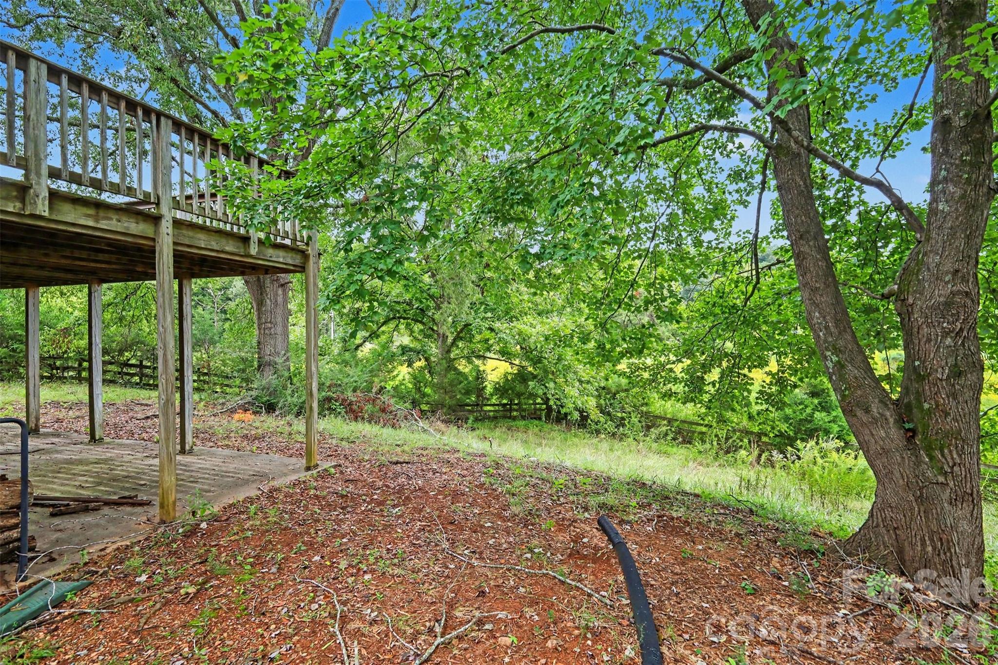5248 Winding Lane