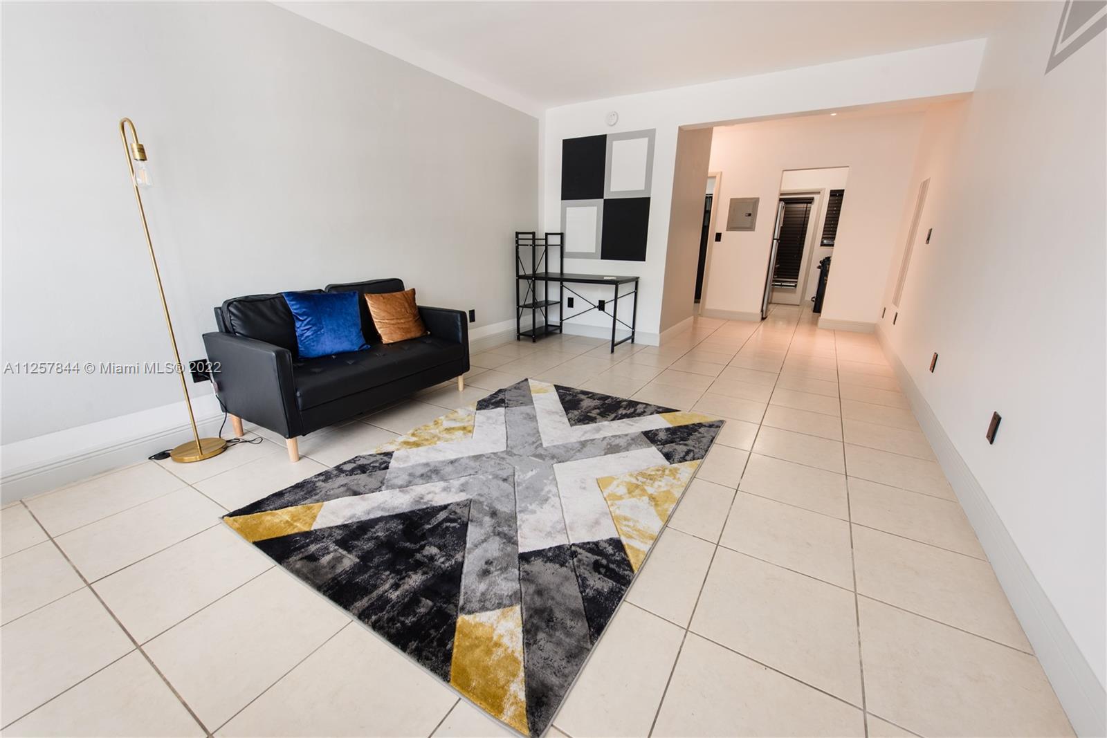 635 8th St Unit: 104