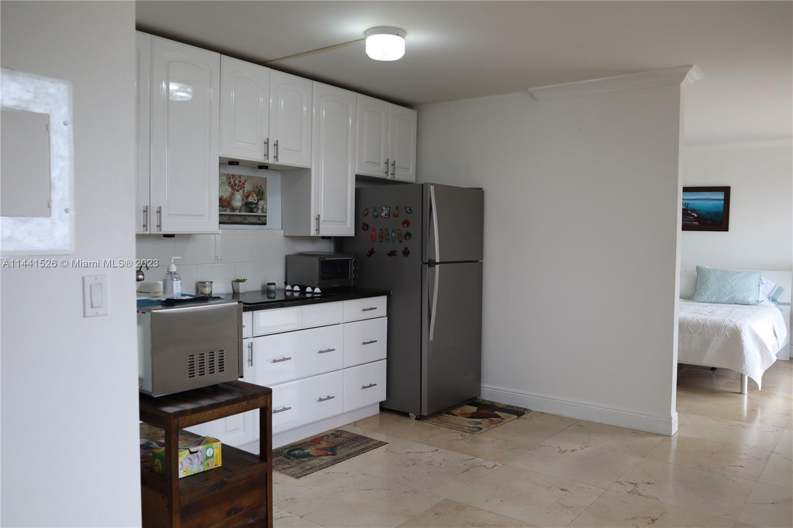 899 West Ave Unit: 6H