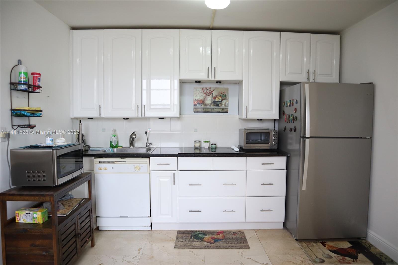 899 West Ave Unit: 6H