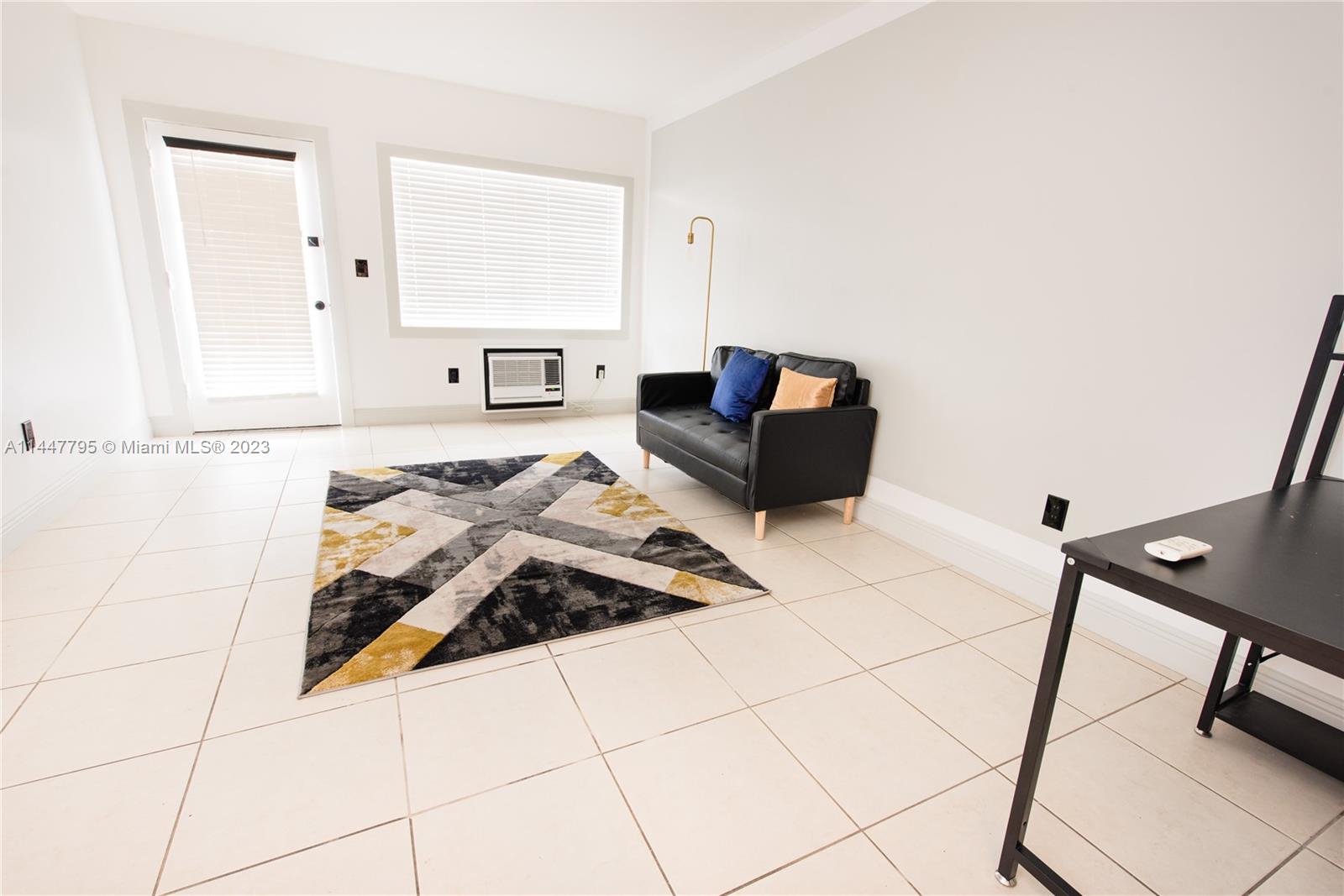 635 8th St Unit: 104