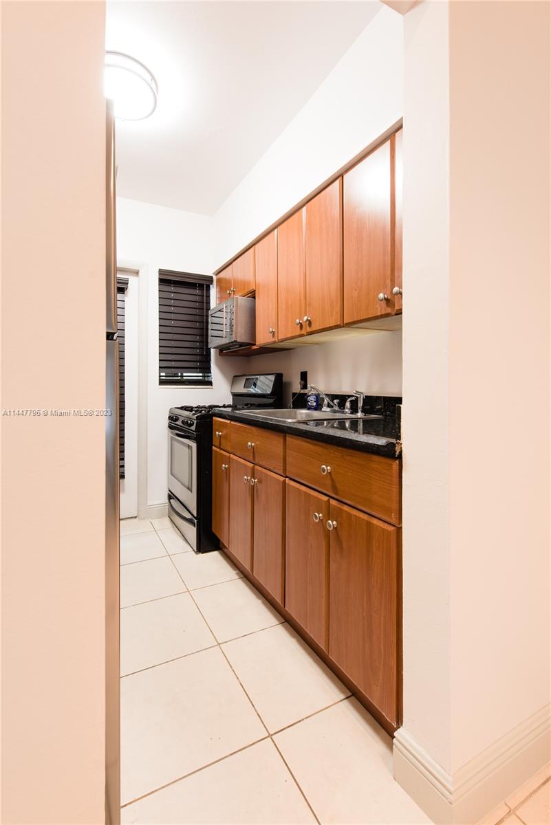 635 8th St Unit: 104