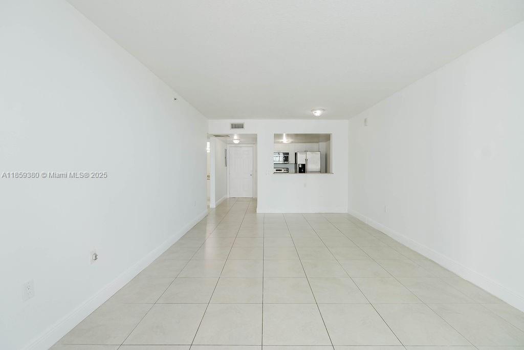 60 NW 37th Ave # 405