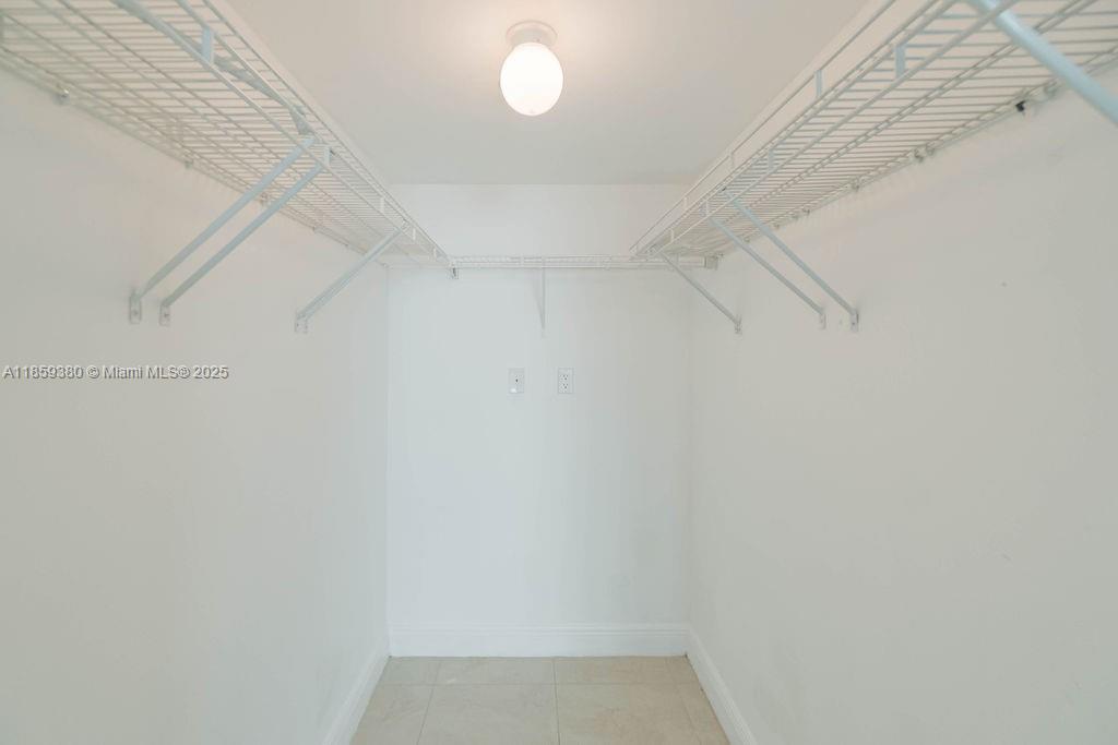 60 NW 37th Ave # 405
