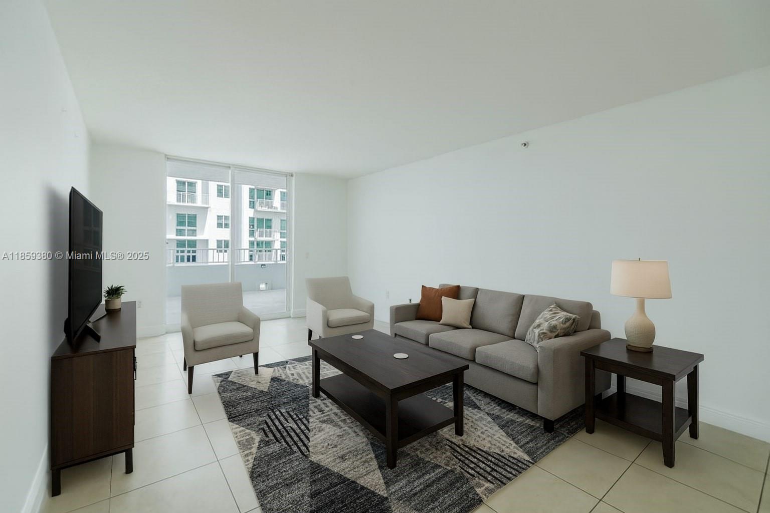 60 NW 37th Ave # 405