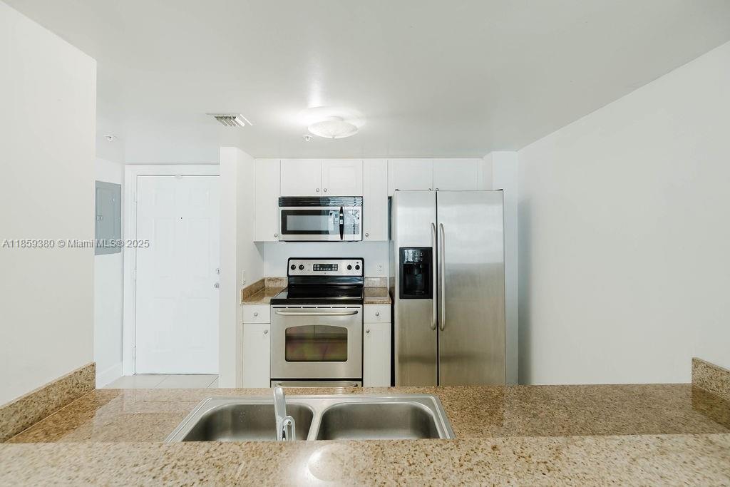 60 NW 37th Ave # 405