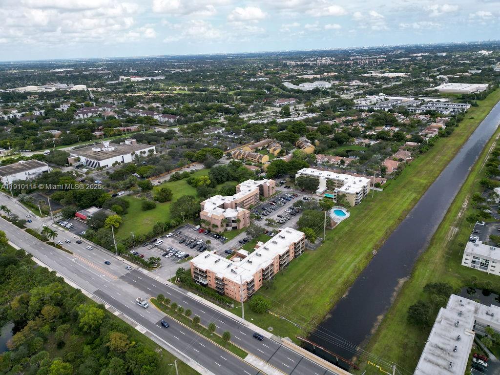 3110 N Pine Island Rd # 409