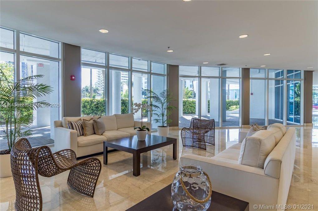 6515 Collins Ave # 1007