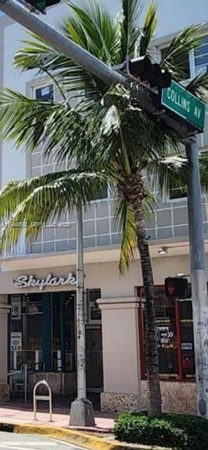865 Collins Ave # 305