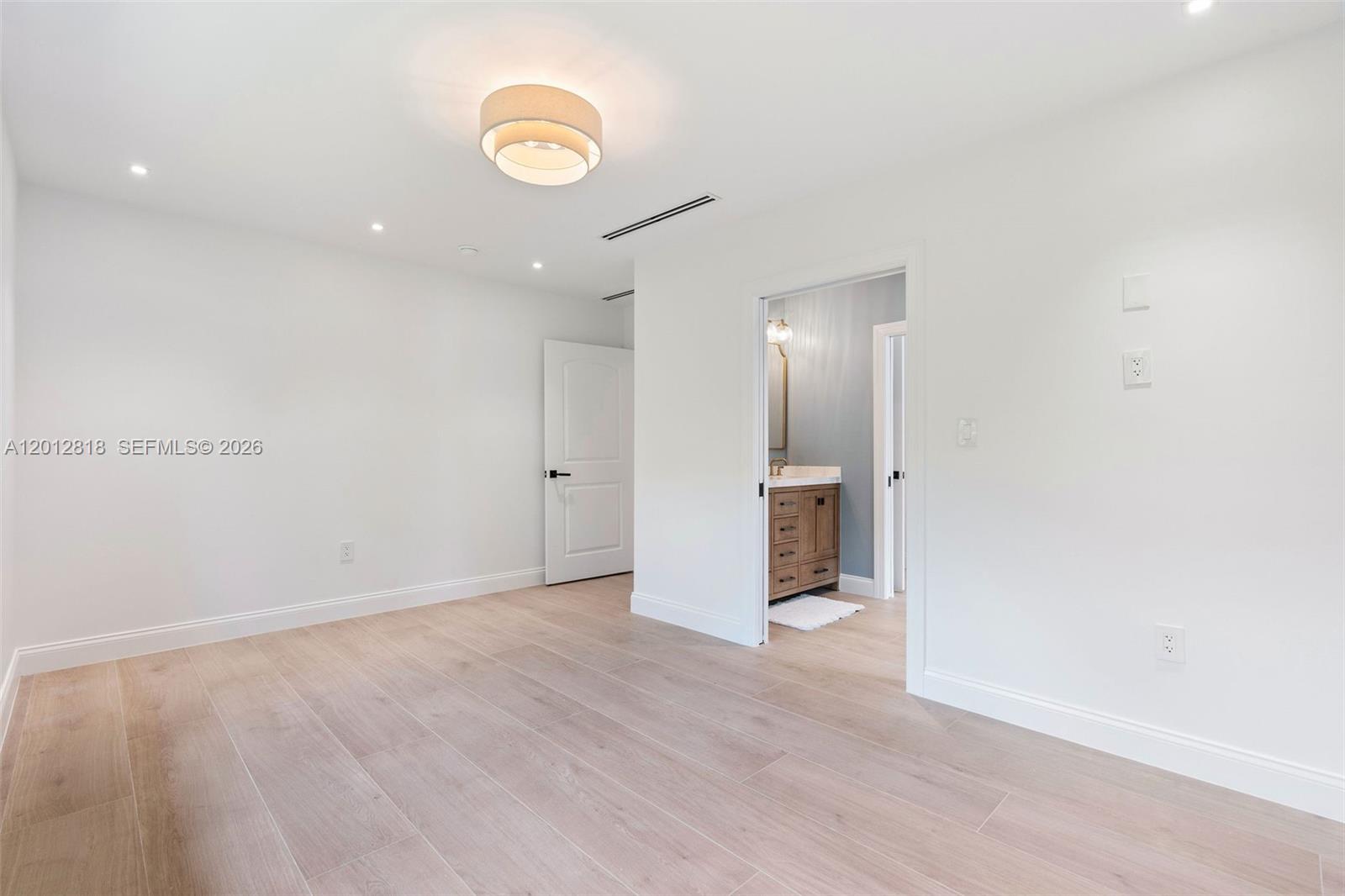 1431 Certosa Ave