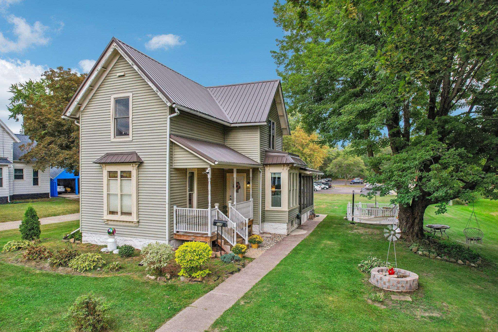 226 Laurel Street