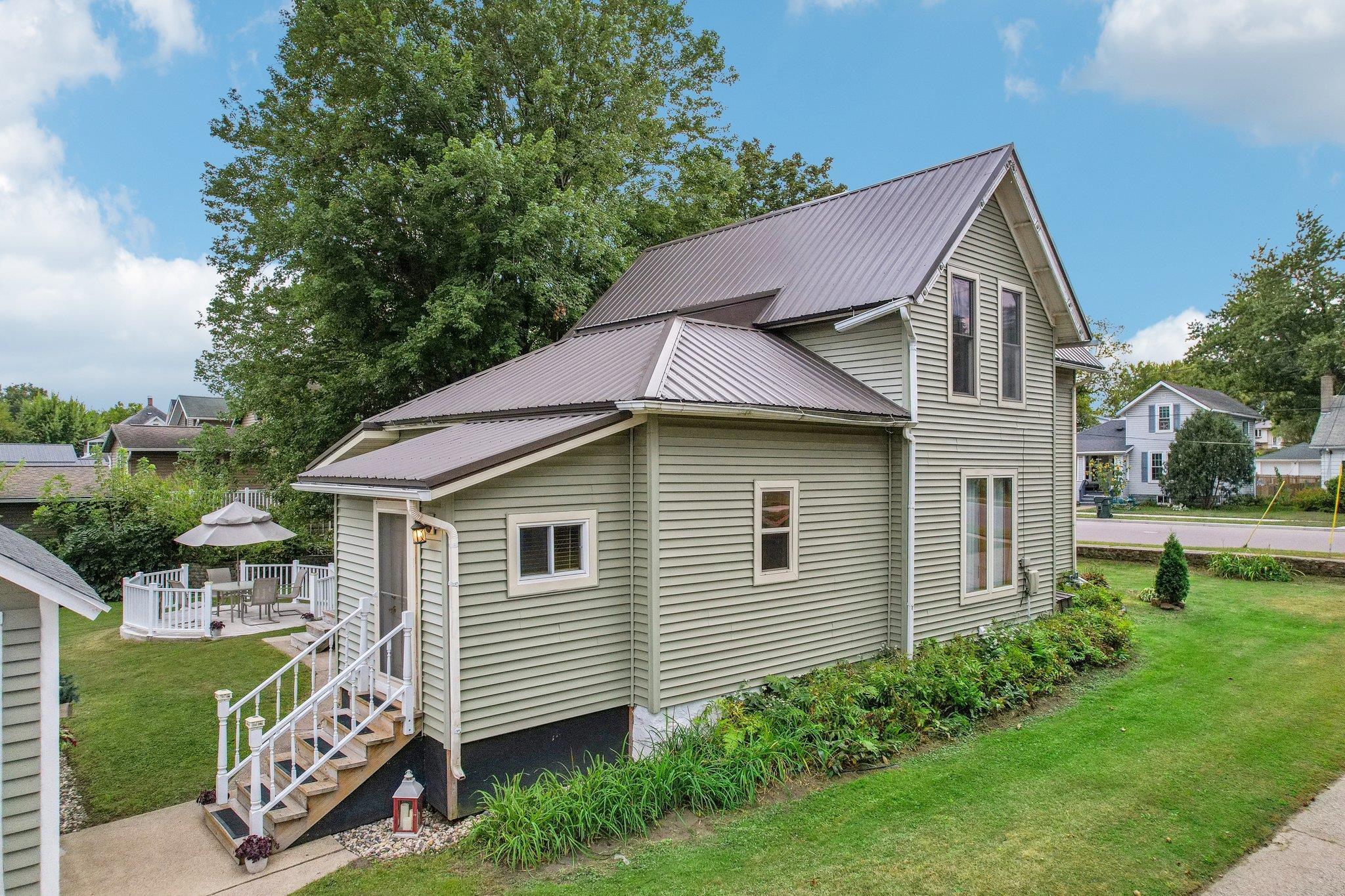 226 Laurel Street
