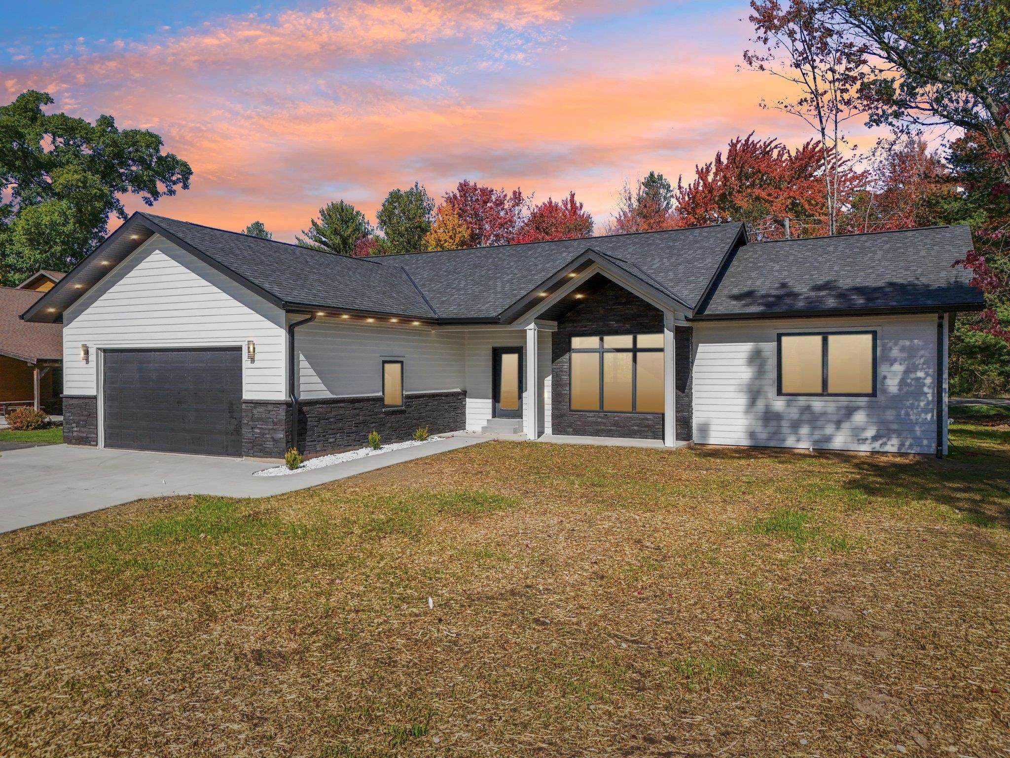 383 Oakbrook Drive