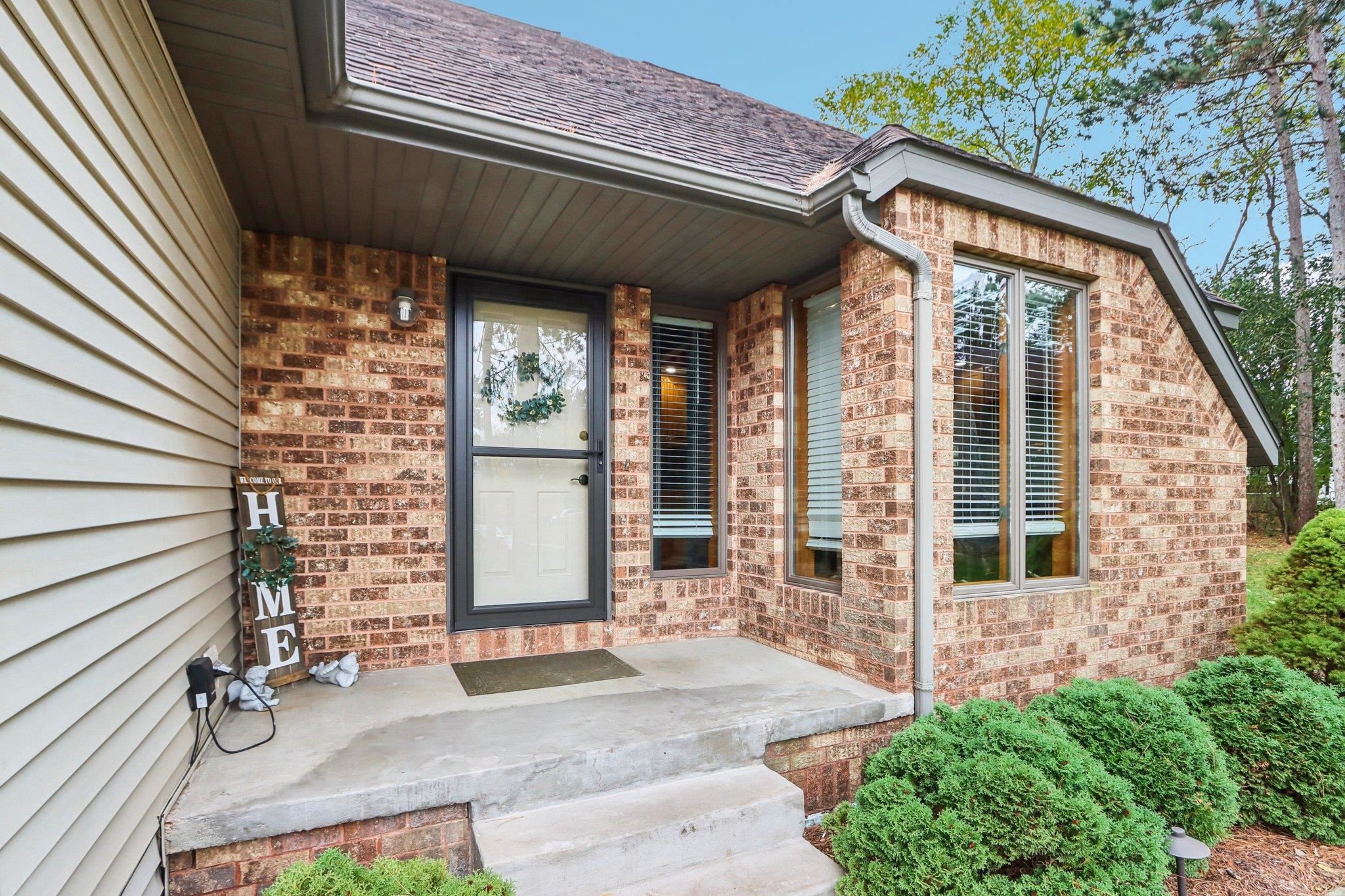 1225 Woodbridge Court
