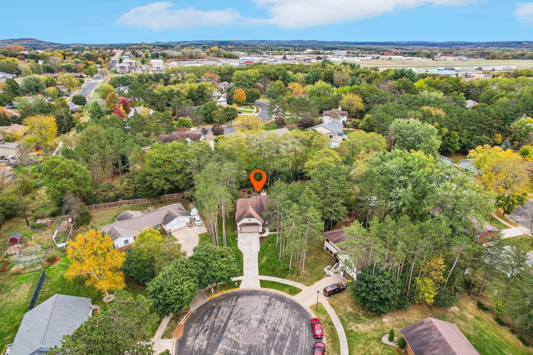 1225 Woodbridge Court