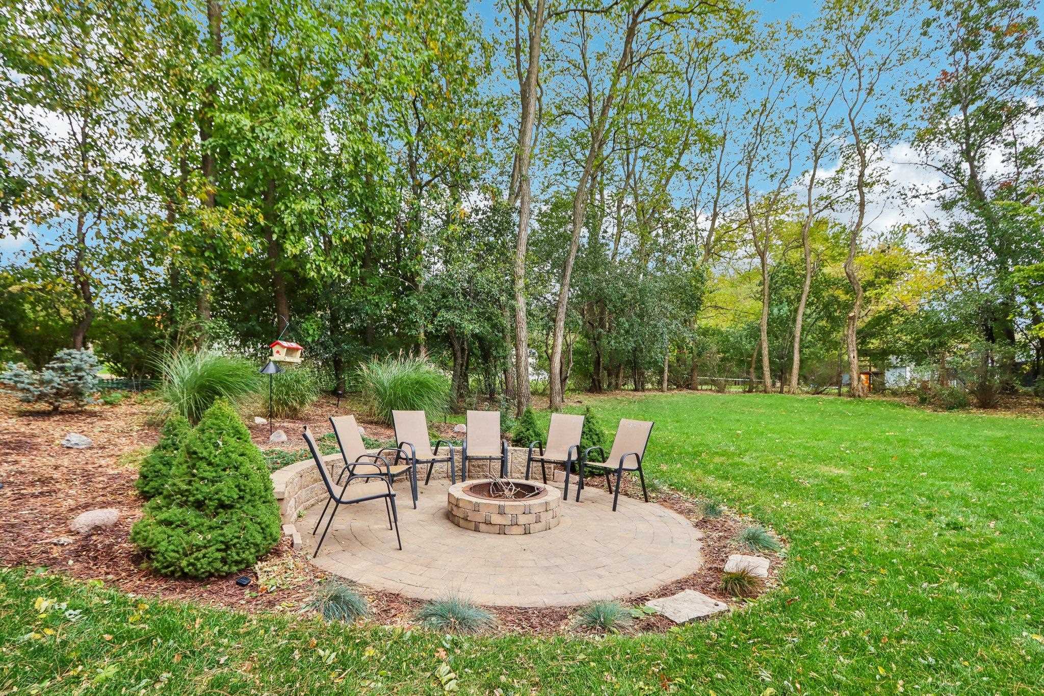 1225 Woodbridge Court
