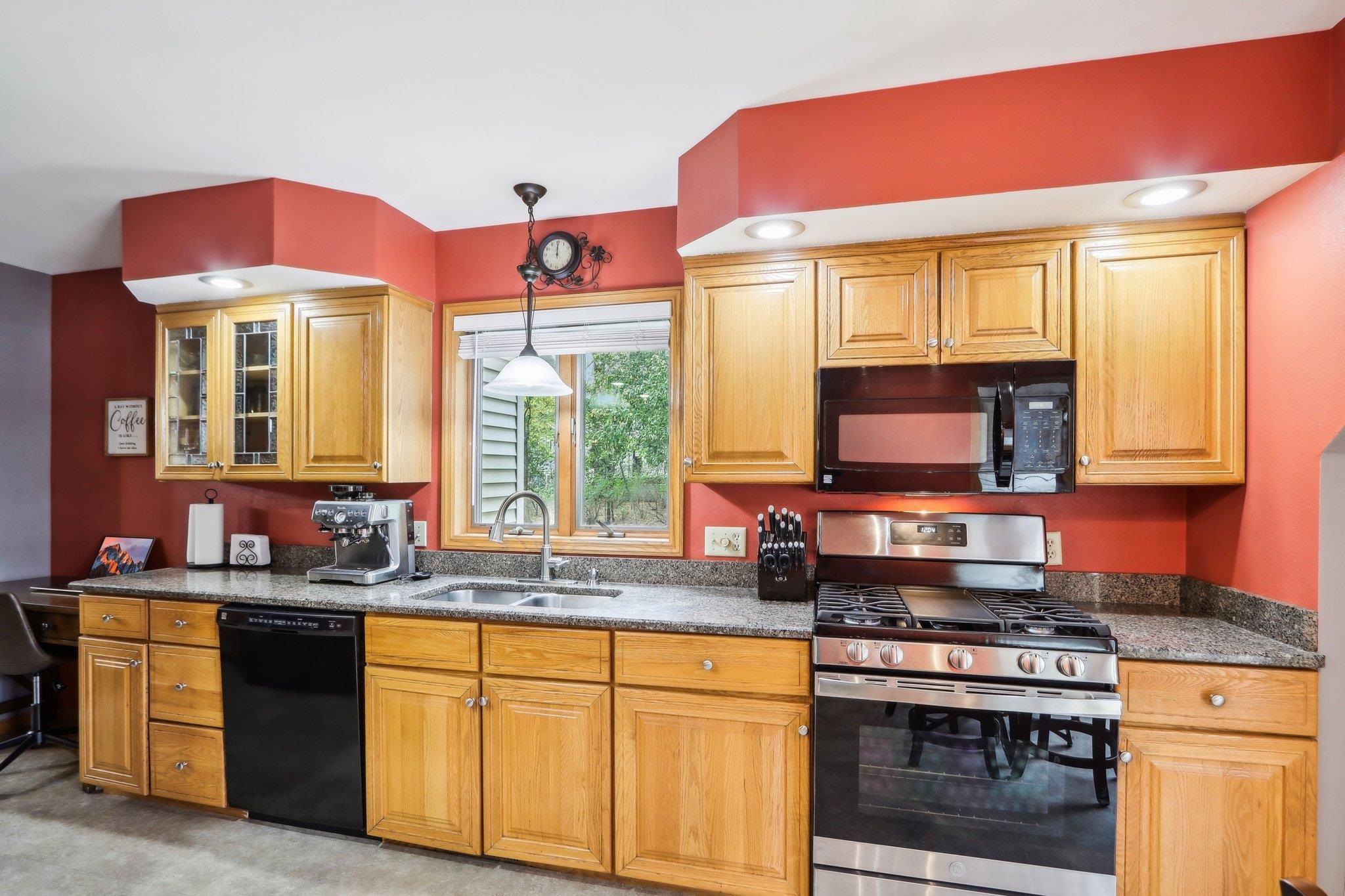1225 Woodbridge Court