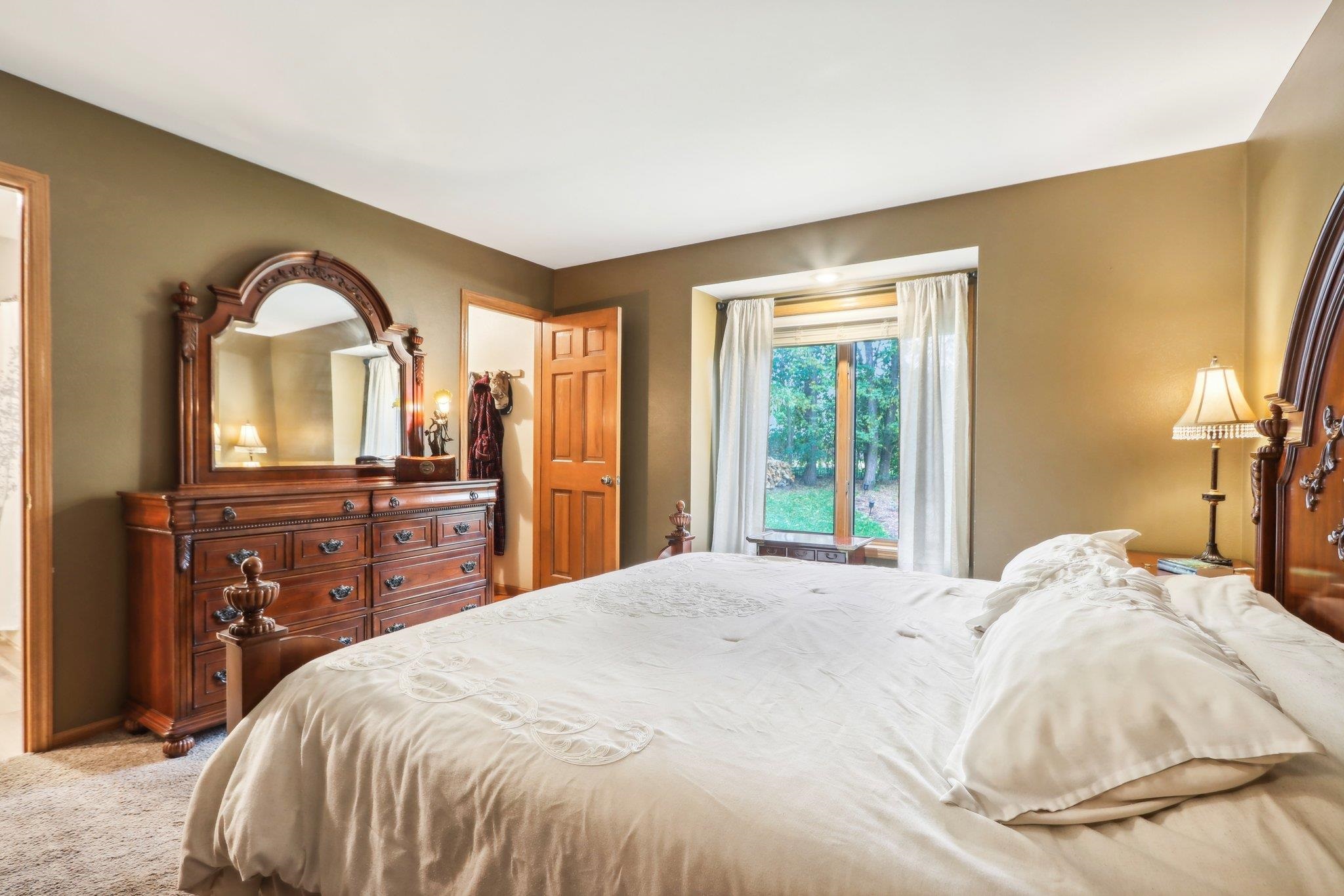 1225 Woodbridge Court