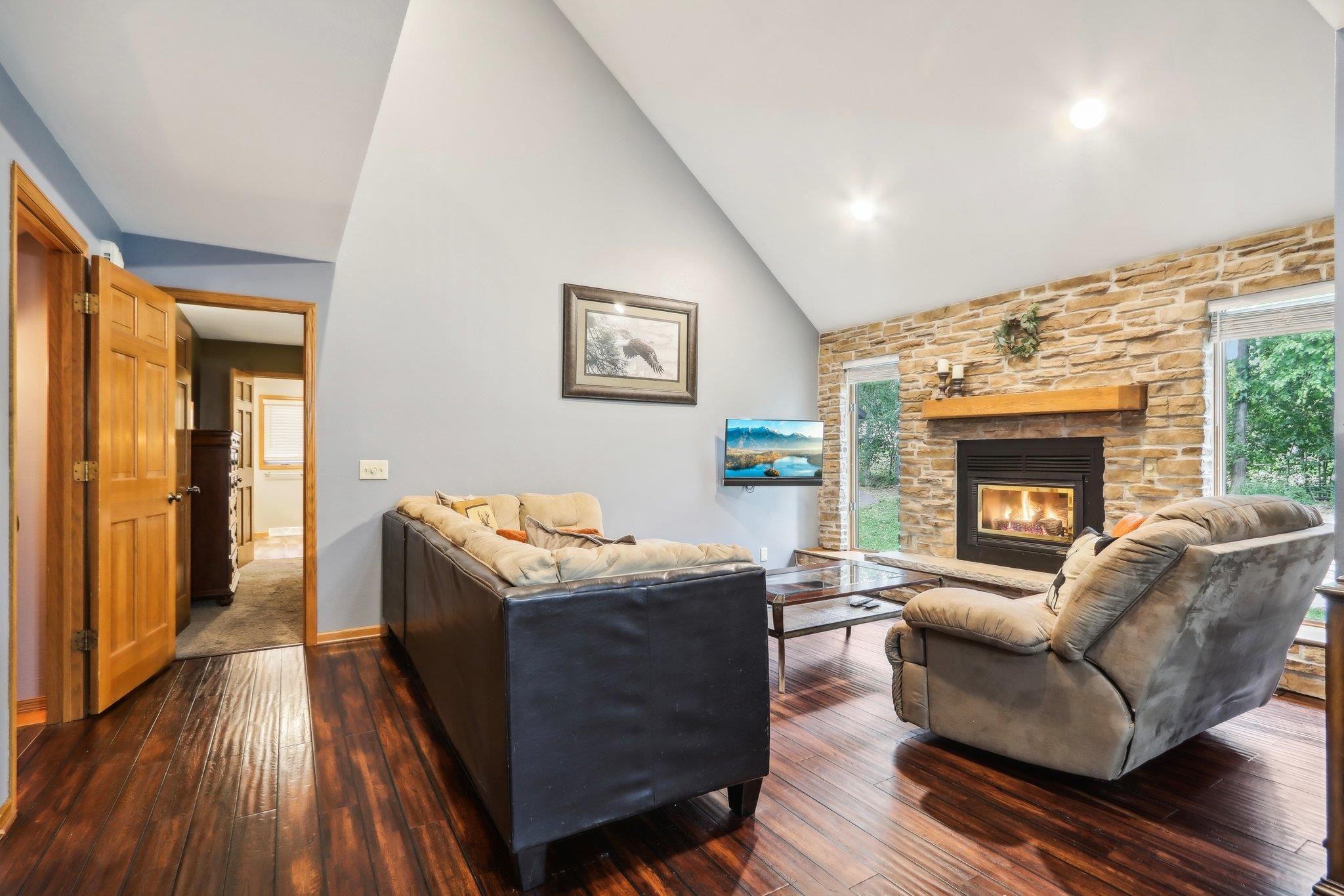 1225 Woodbridge Court