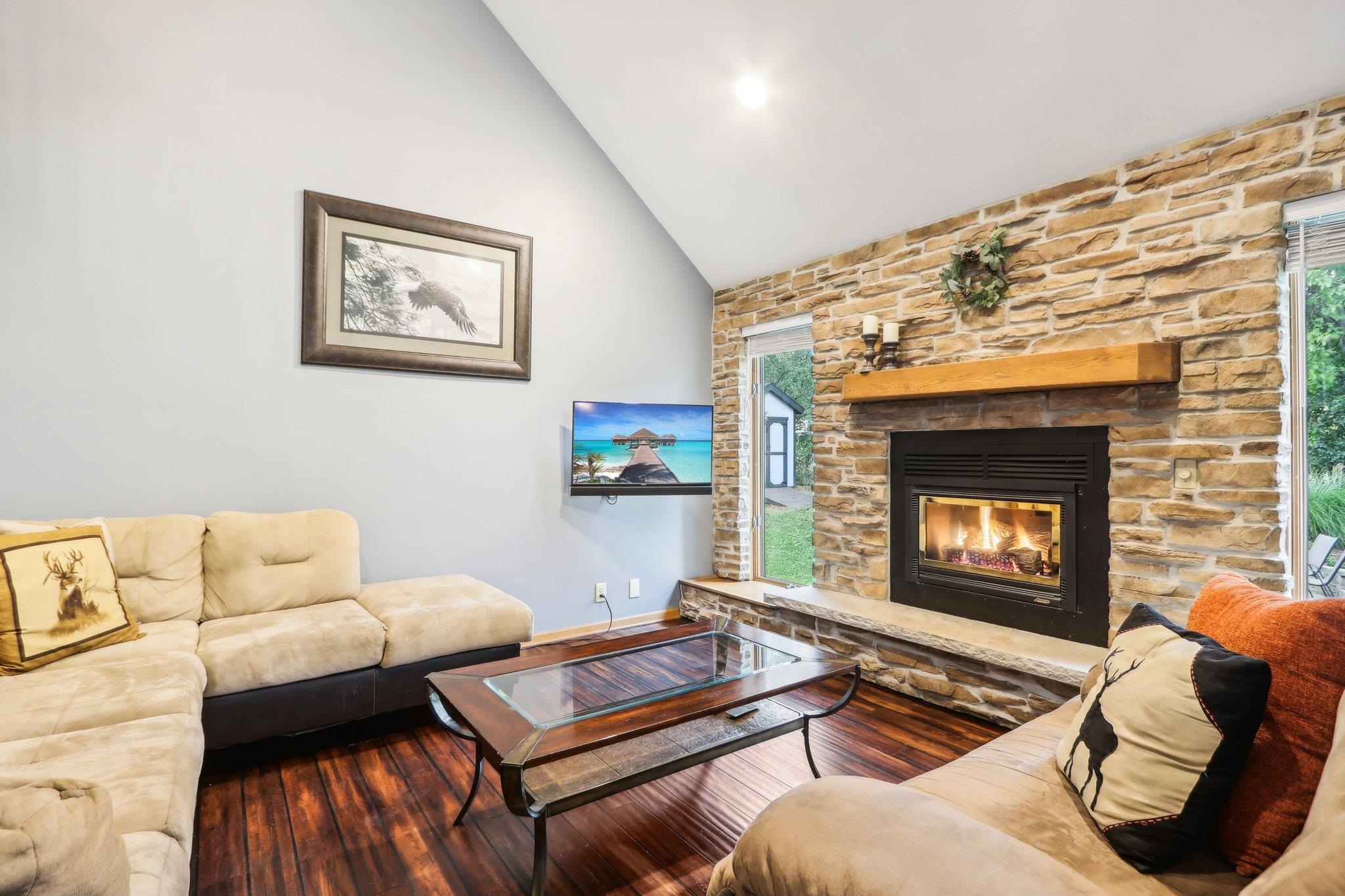 1225 Woodbridge Court