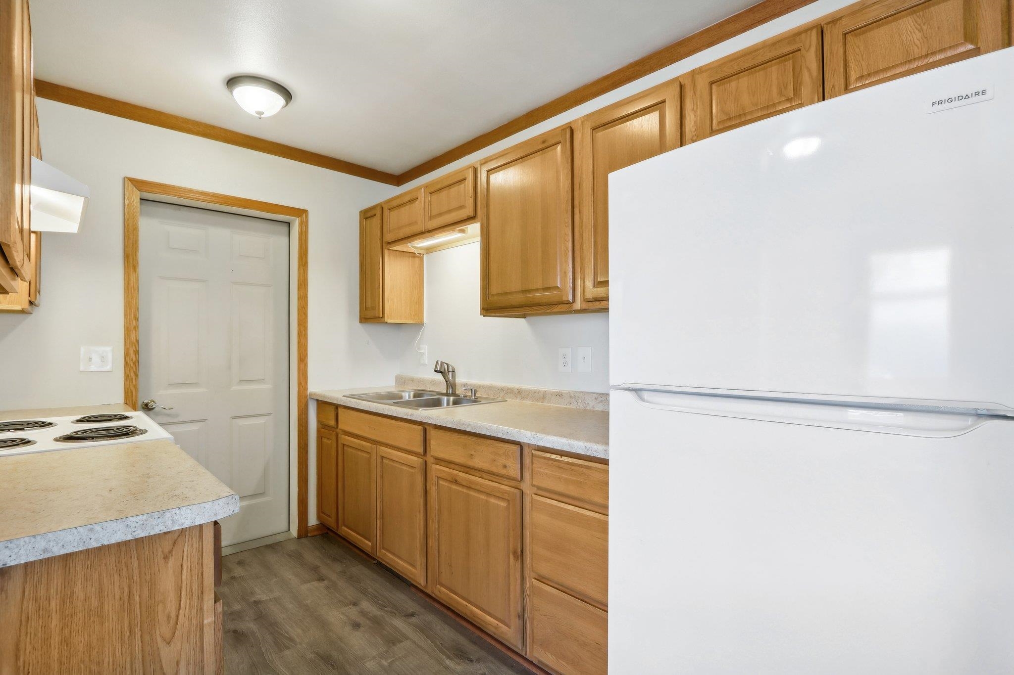 248 W Lake Avenue