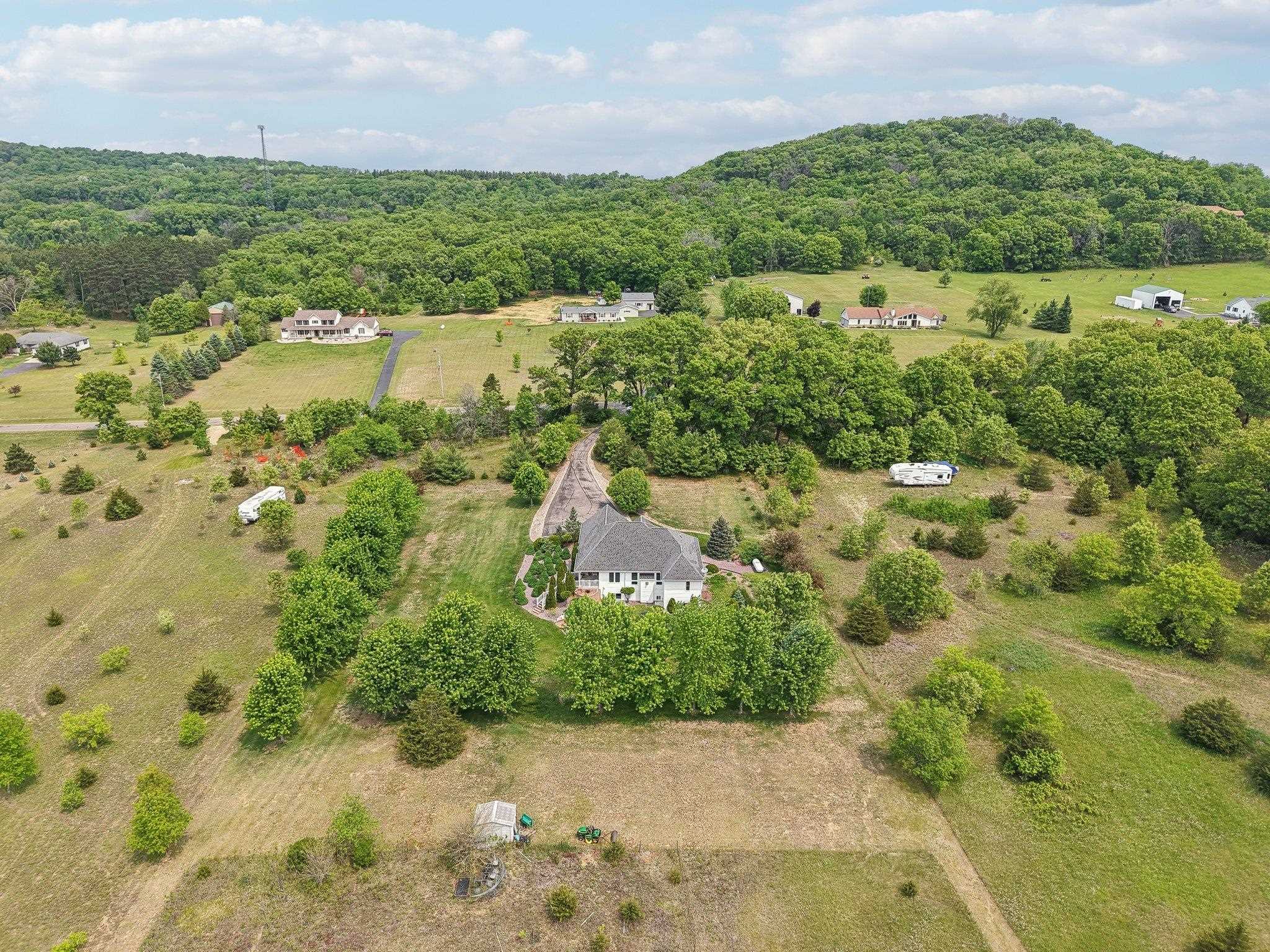E8887 Oak Hill Road