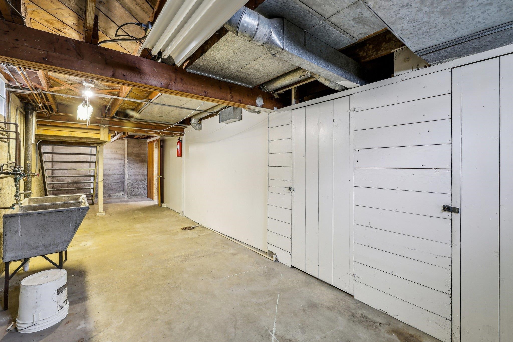 3431 Richard Street