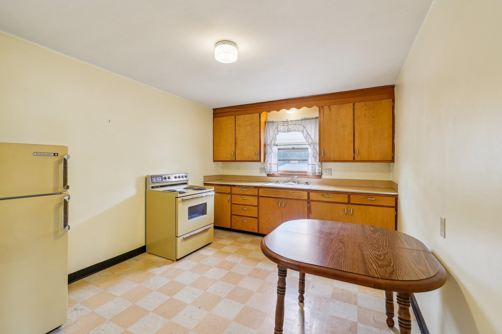 3431 Richard Street