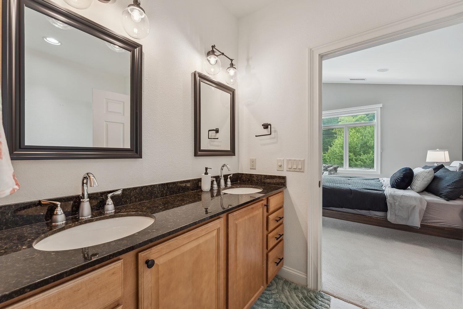 715 Canyon Road 8
