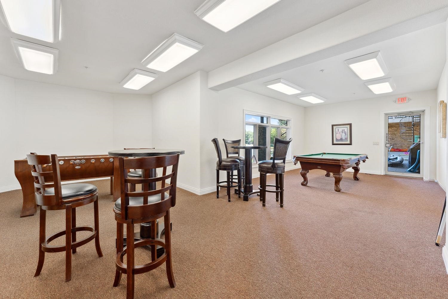 715 Canyon Road 8