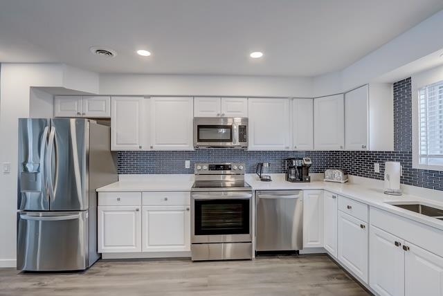 530 E Hiawatha Drive 215