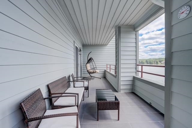530 E Hiawatha Drive 215
