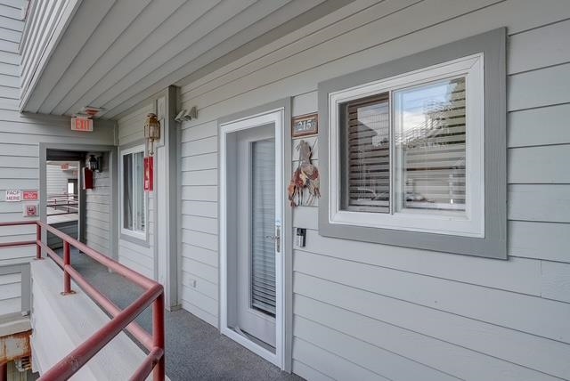 530 E Hiawatha Drive 215