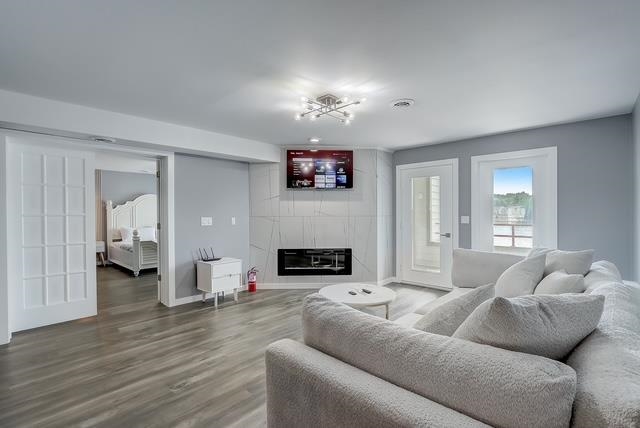530 E Hiawatha Drive 215