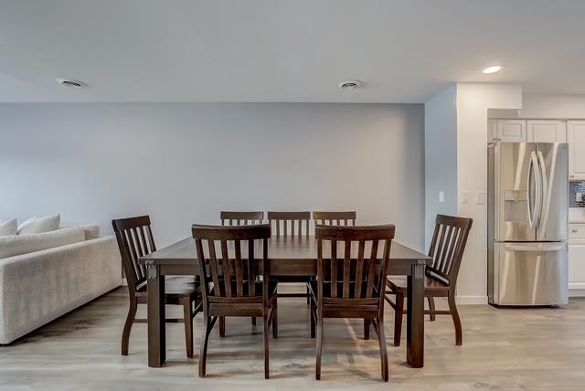 530 E Hiawatha Drive 215