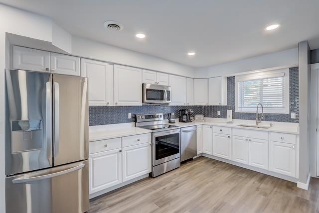 530 E Hiawatha Drive 215
