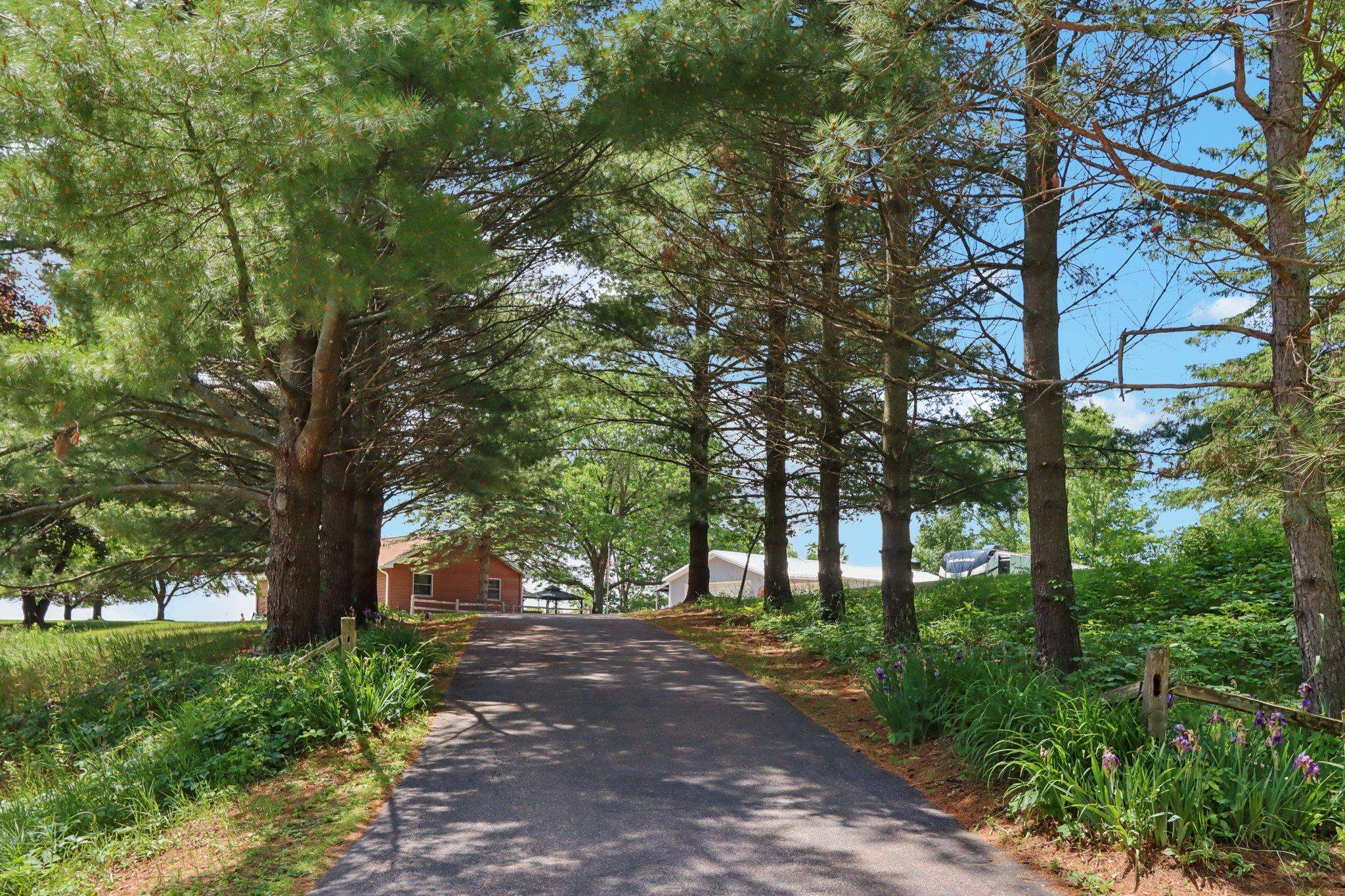 S1431 Coughlin Court